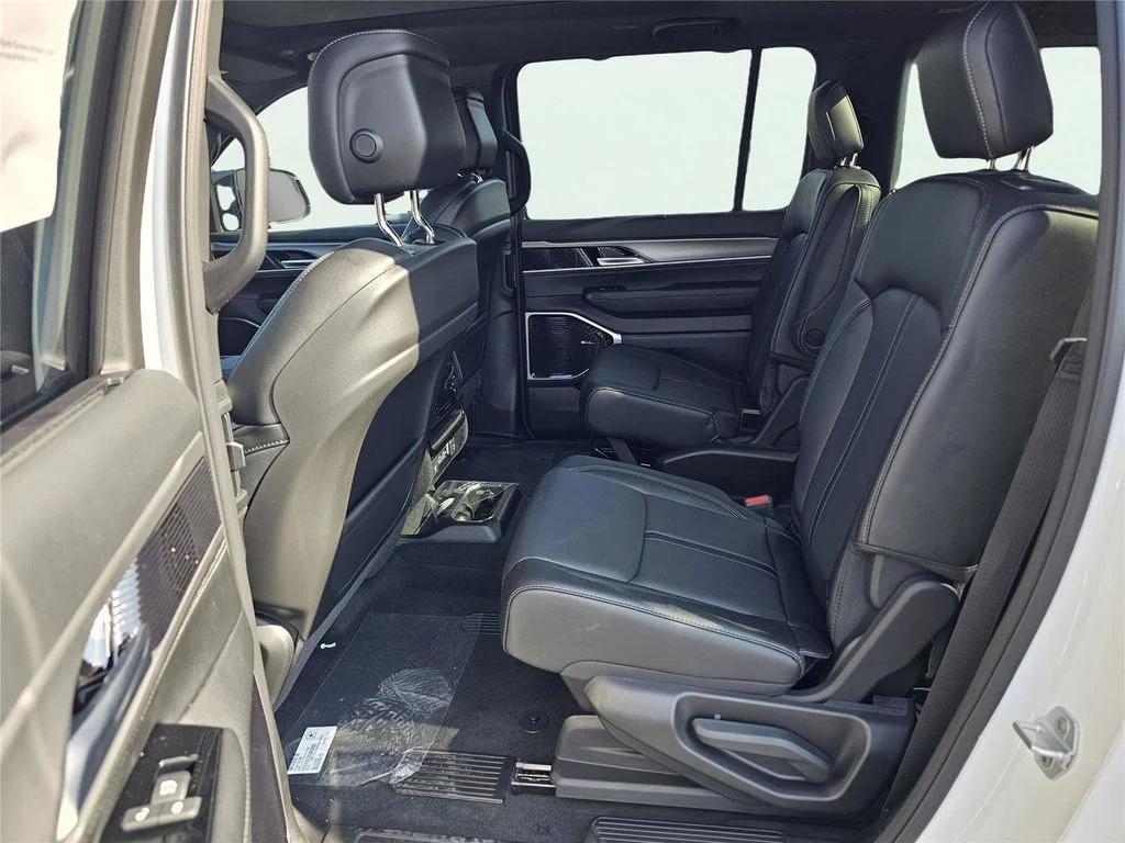 2026 Jeep Grand Wagoneer Limited Reserve - Photo 31
