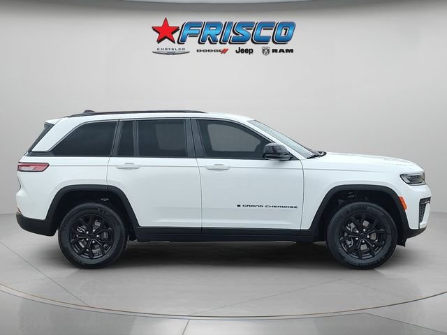 New 2026 Bright White Clear-Coat Exterior Paint Jeep Altitude image 8