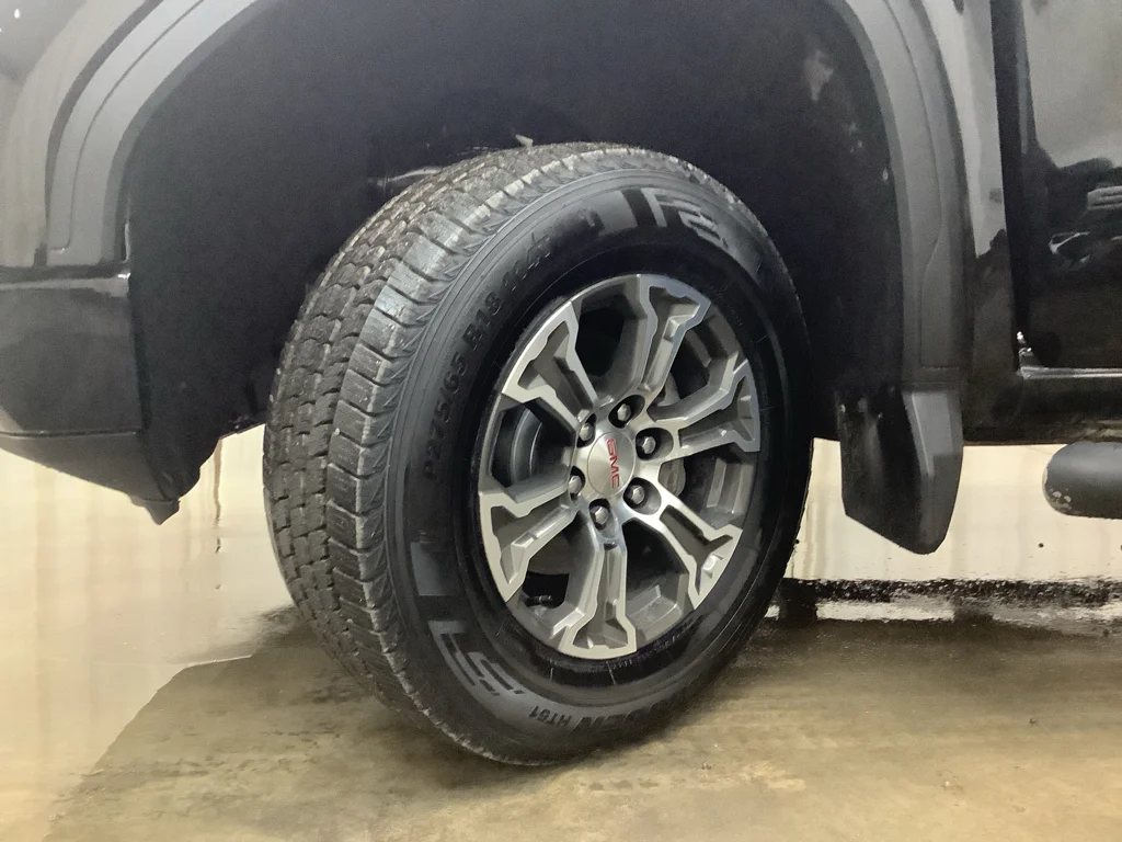 Used 2019 Onyx Black GMC Fleet/Base image 23