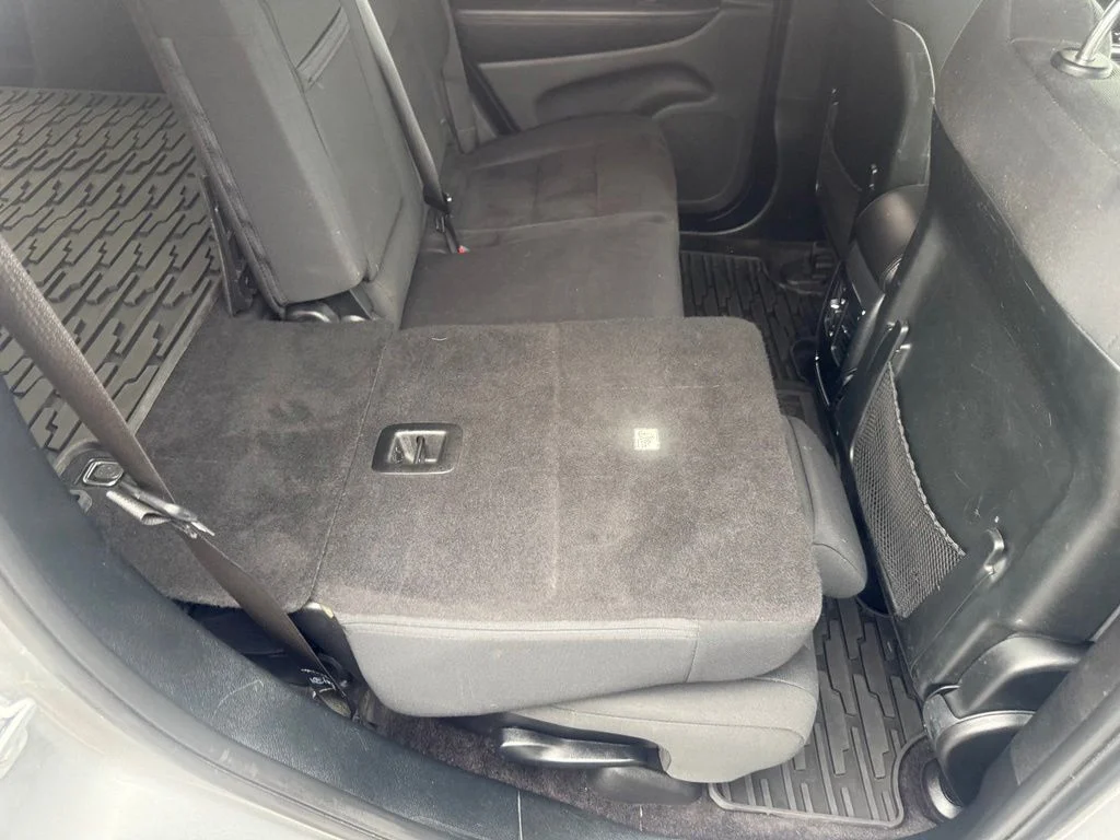 Used 2017 Silver Jeep Laredo image 47