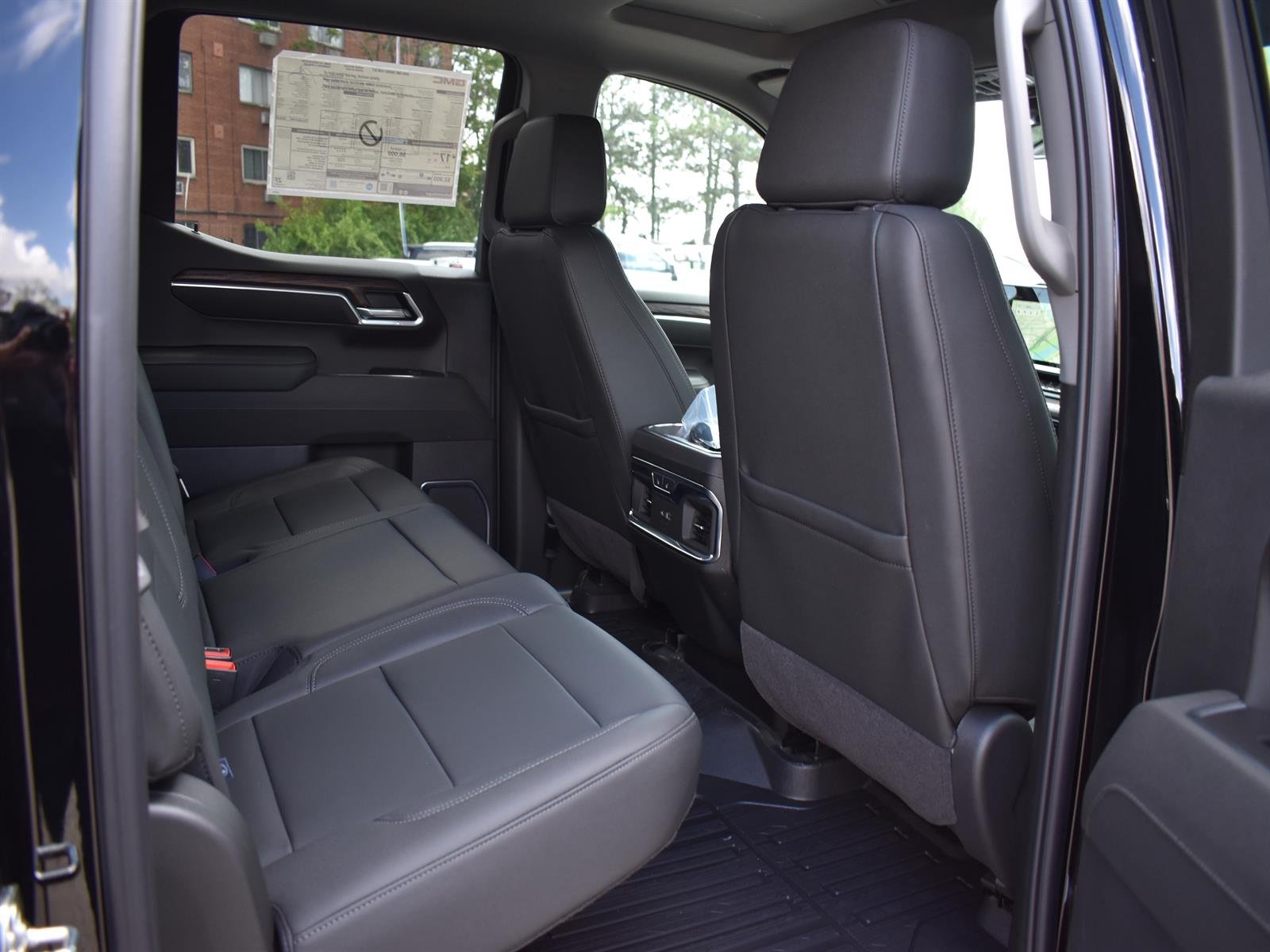 2026 GMC Sierra 1500 SLT - Photo 6