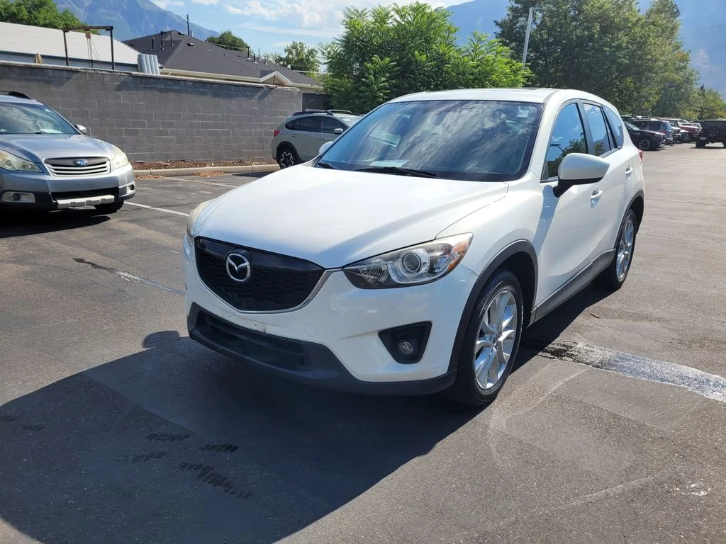Used 2013 White Mazda Grand Touring image 23