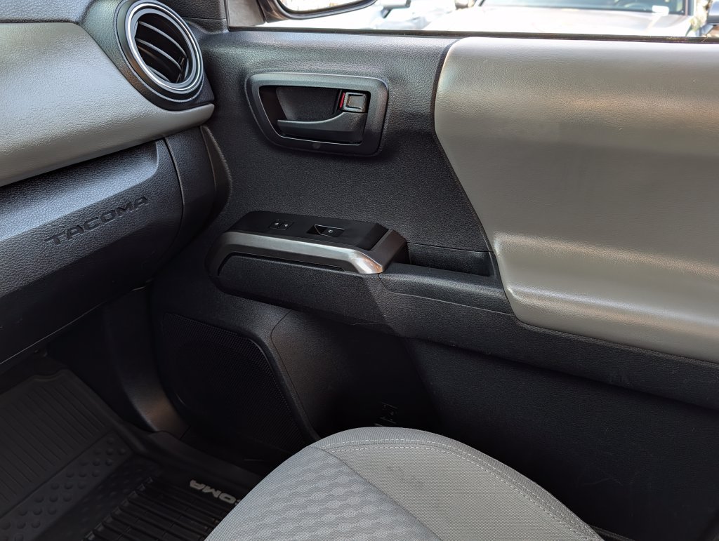 Used 2020 Gray Toyota SR5 image 21