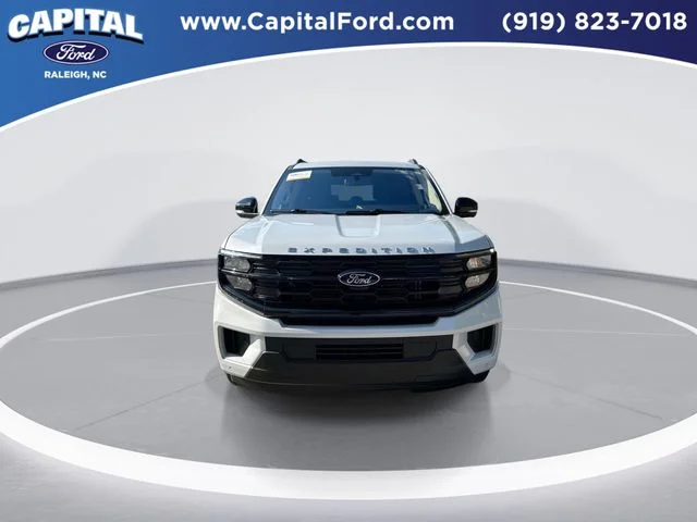 Used 2025 Silver Ford Active image 3