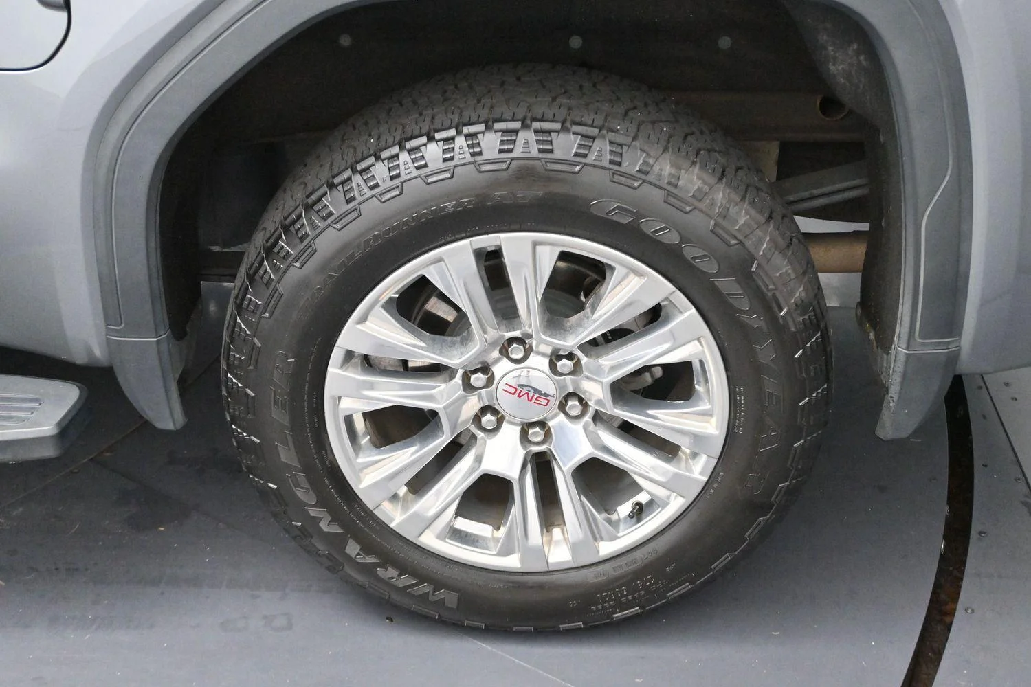 Used 2020 SATIN STEEL METALLIC GMC Denali image 35
