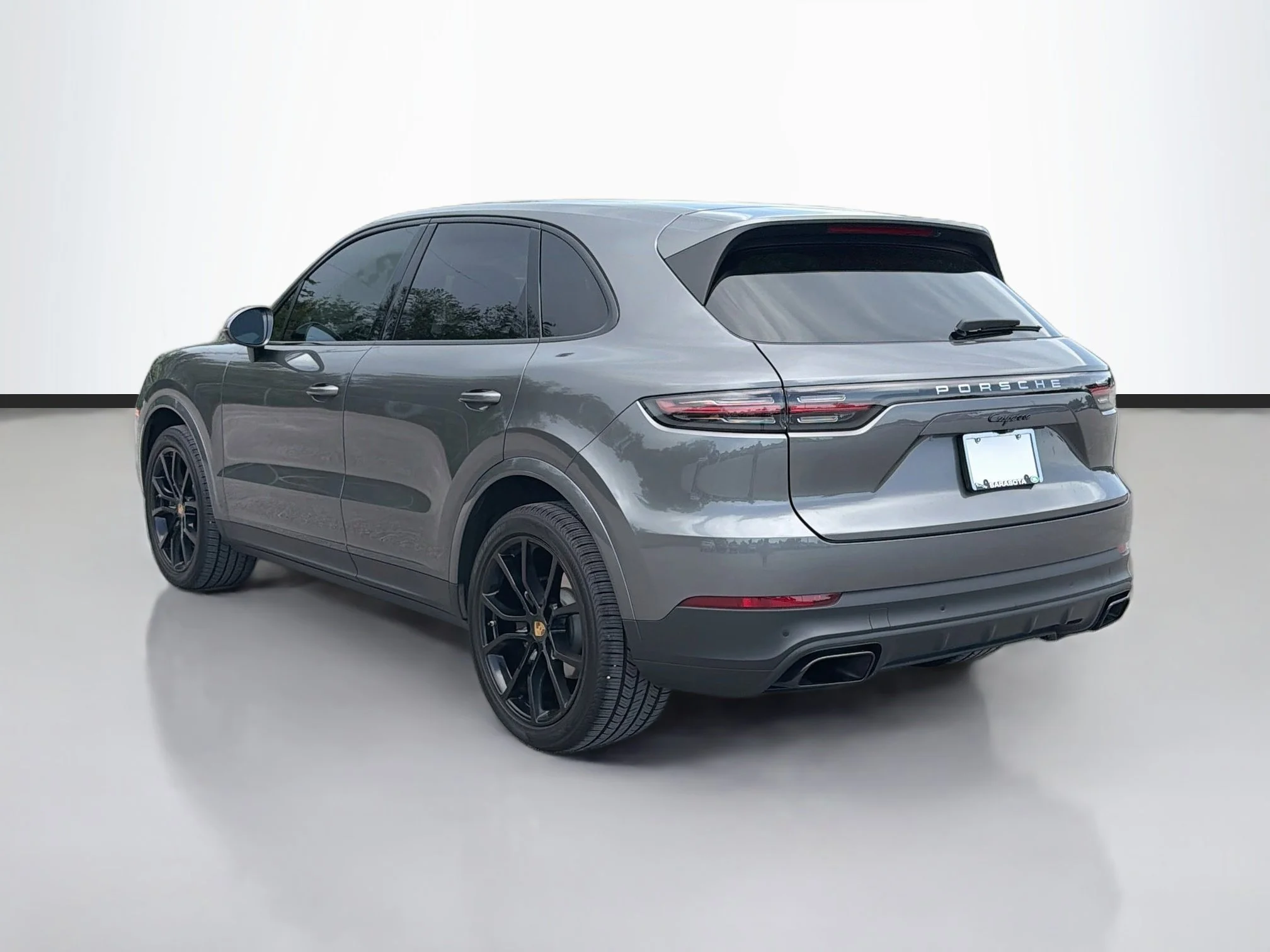 Used 2023 Chalk Porsche Platinum Edition image 3