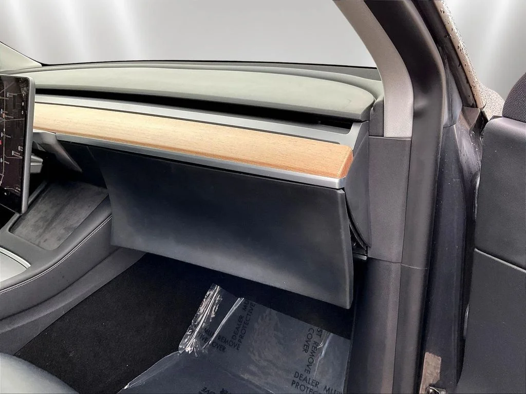 Used 2021 Green Tesla Long Range image 25