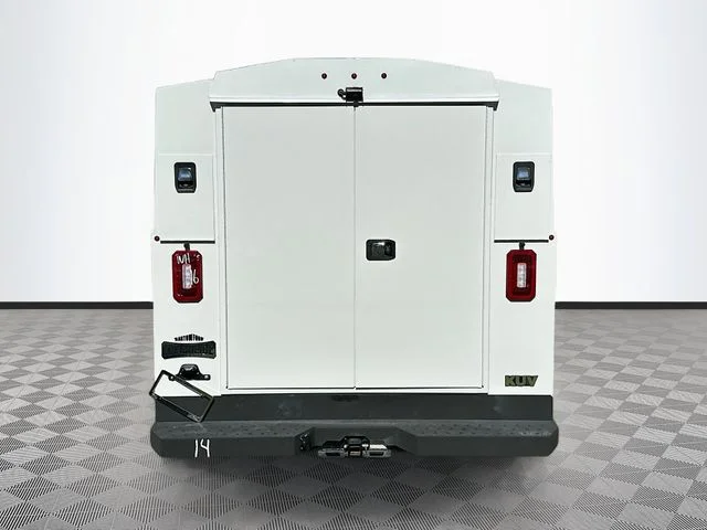 New 2025 Oxford White Ford Base image 5