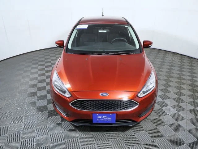 Used 2018 Red Ford SE image 3