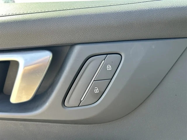Used 2025 GRAY BUICK Preferred image 25
