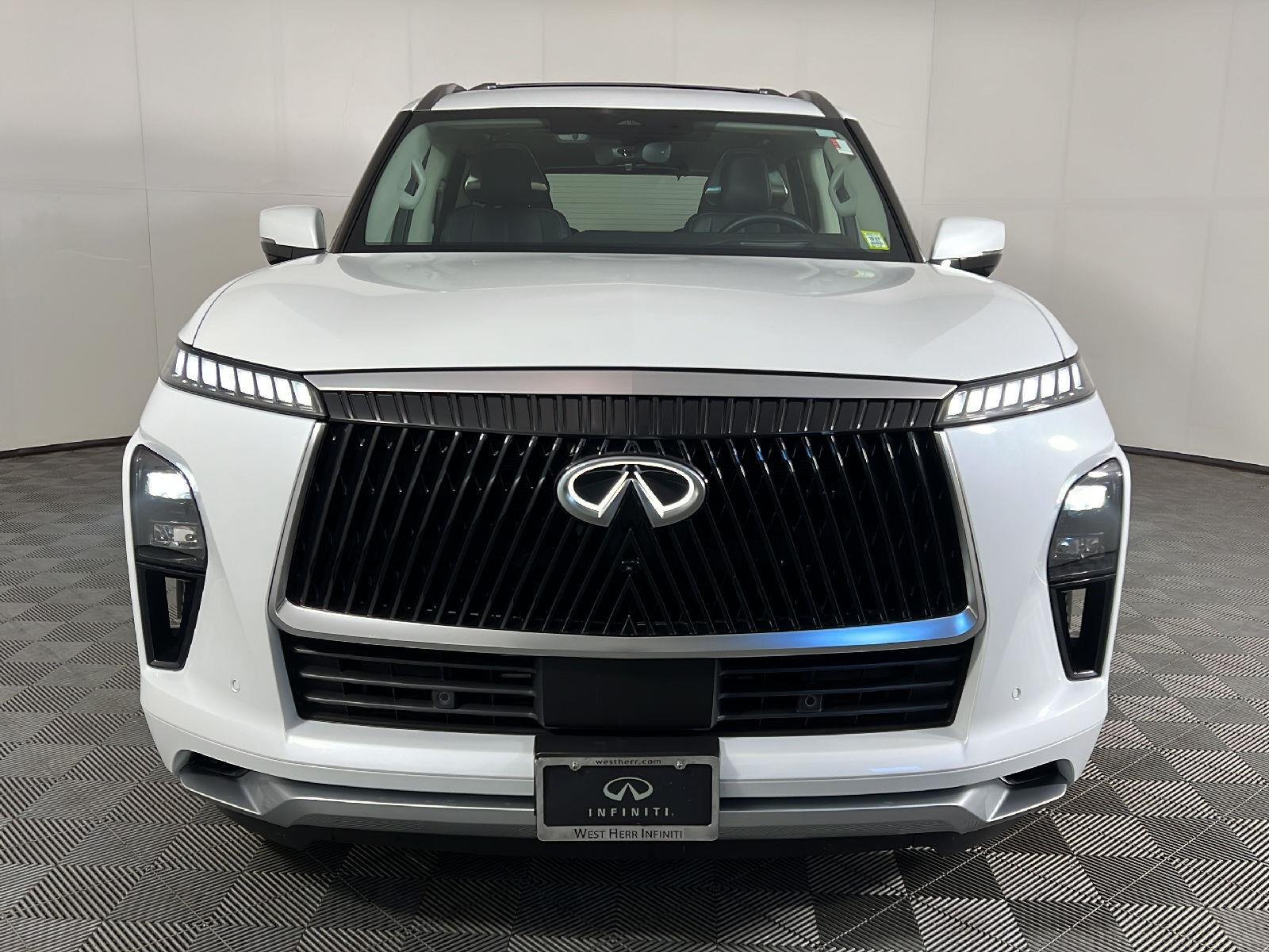 Used 2025 Radiant White INFINITI SENSORY image 12