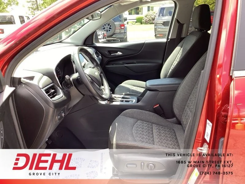 Used 2022 Red Chevrolet LT image 25