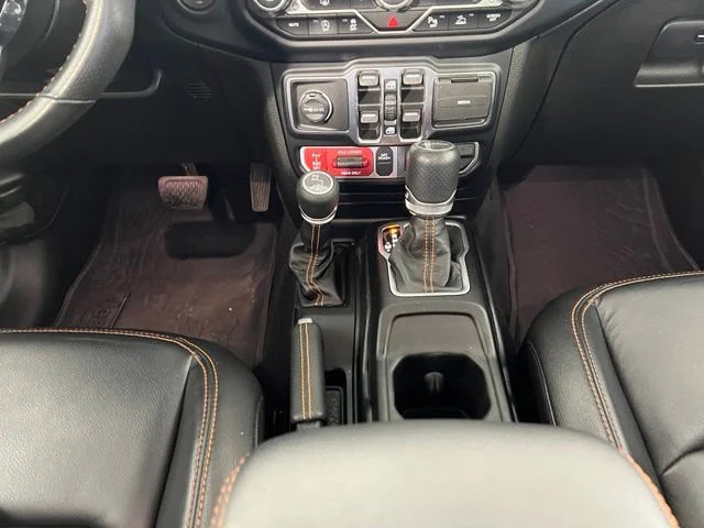 Used 2023 White Jeep Mojave image 40
