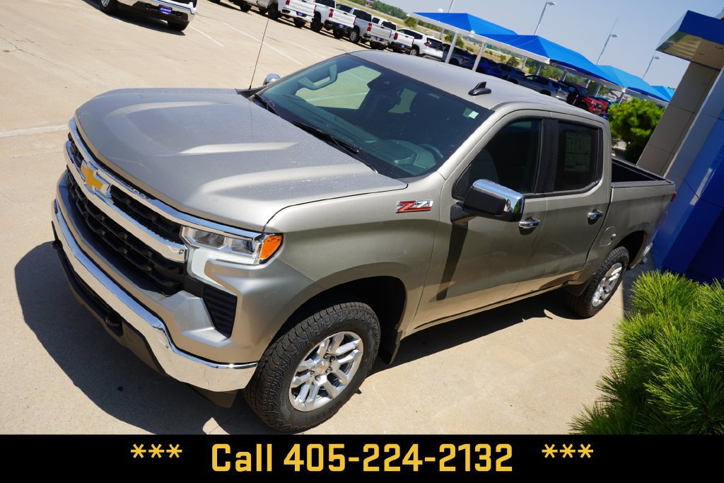 New 2026 Special Exterior Color Chevrolet LT image 13