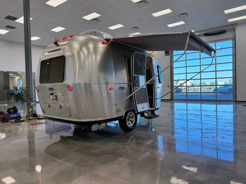 Used 2025  AIRSTREAM  image 8