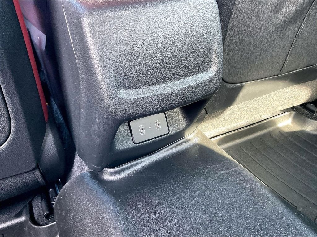 Used 2025 Wolf Gray Kia GT-Line image 27