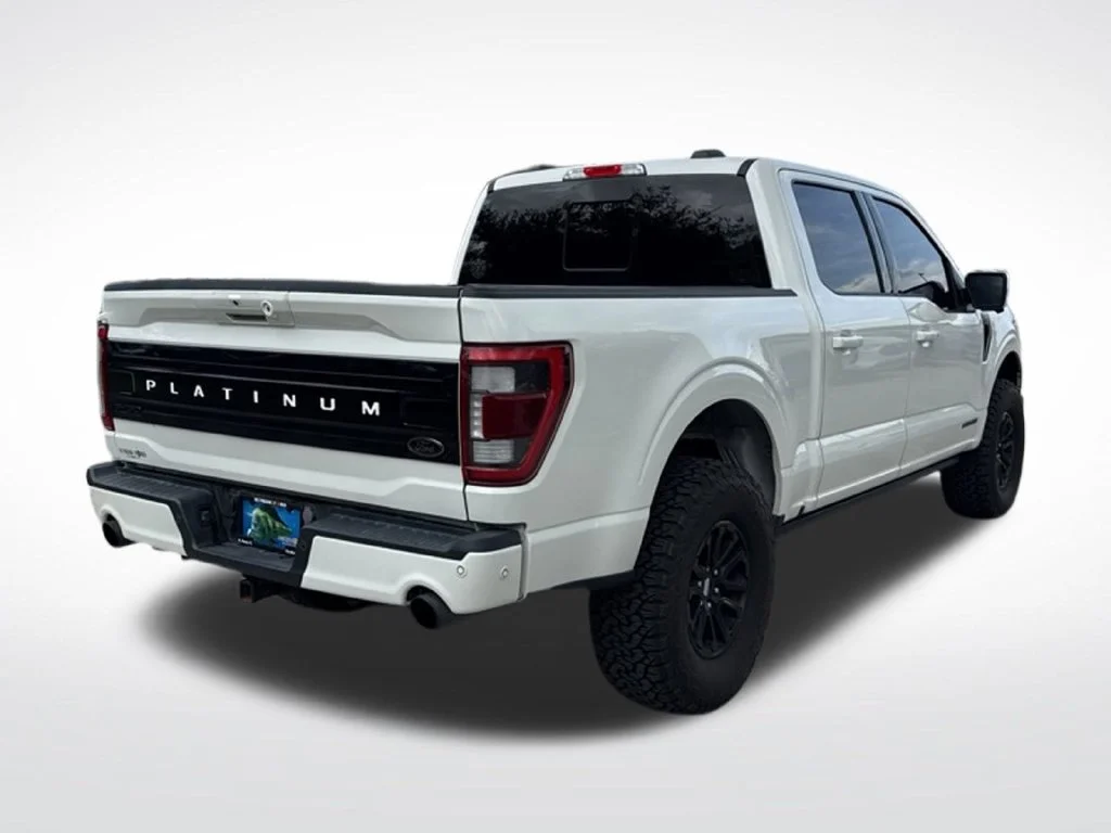 Used 2023 White Metallic Ford Platinum image 5