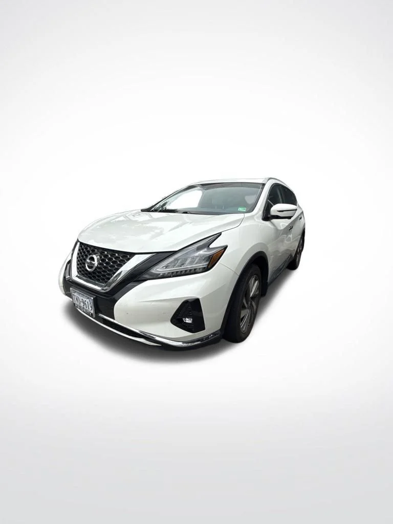 Used 2020 White Nissan SL image 2
