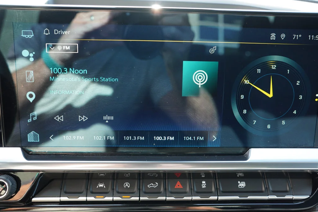 Used 2023 Summit White Chevrolet LT image 25