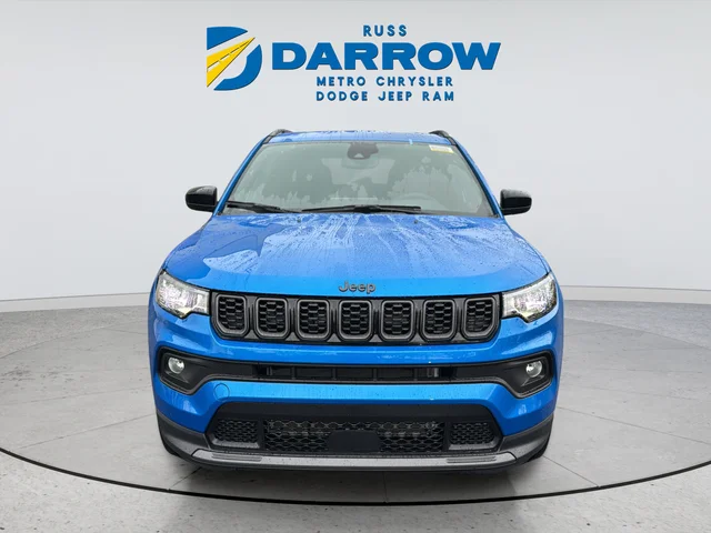 New 2026 Hydro Blue Pearl-Coat Exterior Paint Jeep Latitude image 8