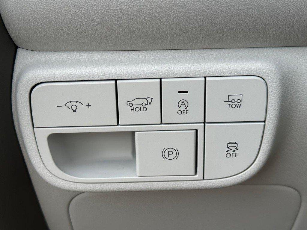 New 2027 White Hyundai SEL AWD image 16