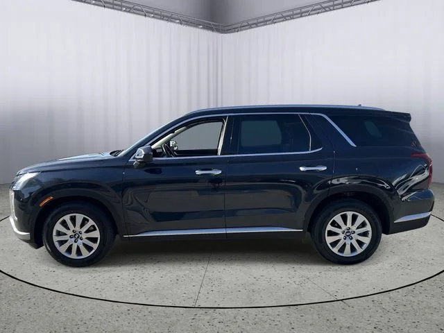 Used 2024 Moonlight Cloud Hyundai SEL image 3