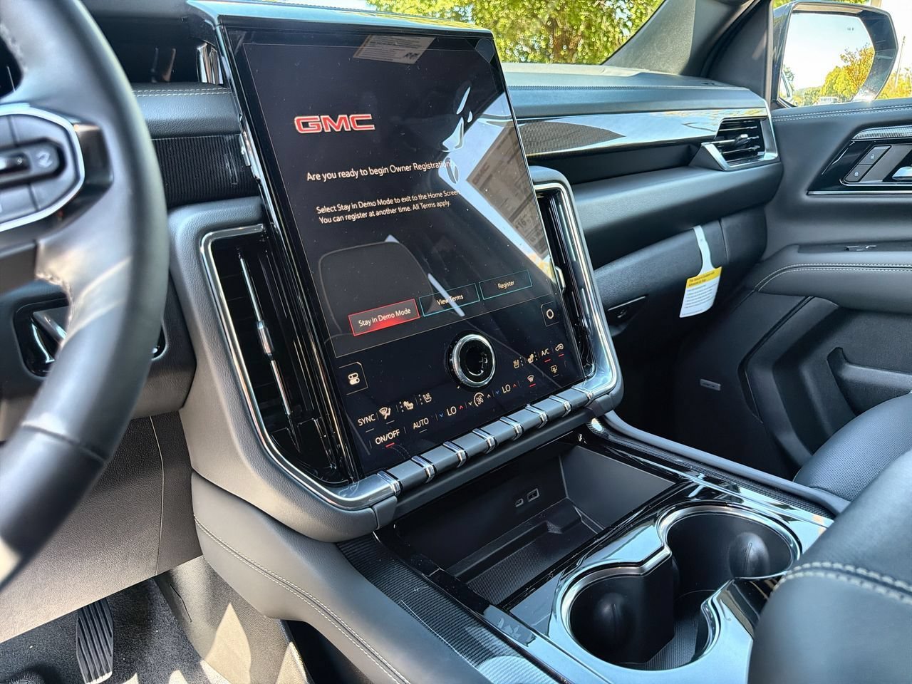 2026 GMC Yukon XL Elevation - Photo 11