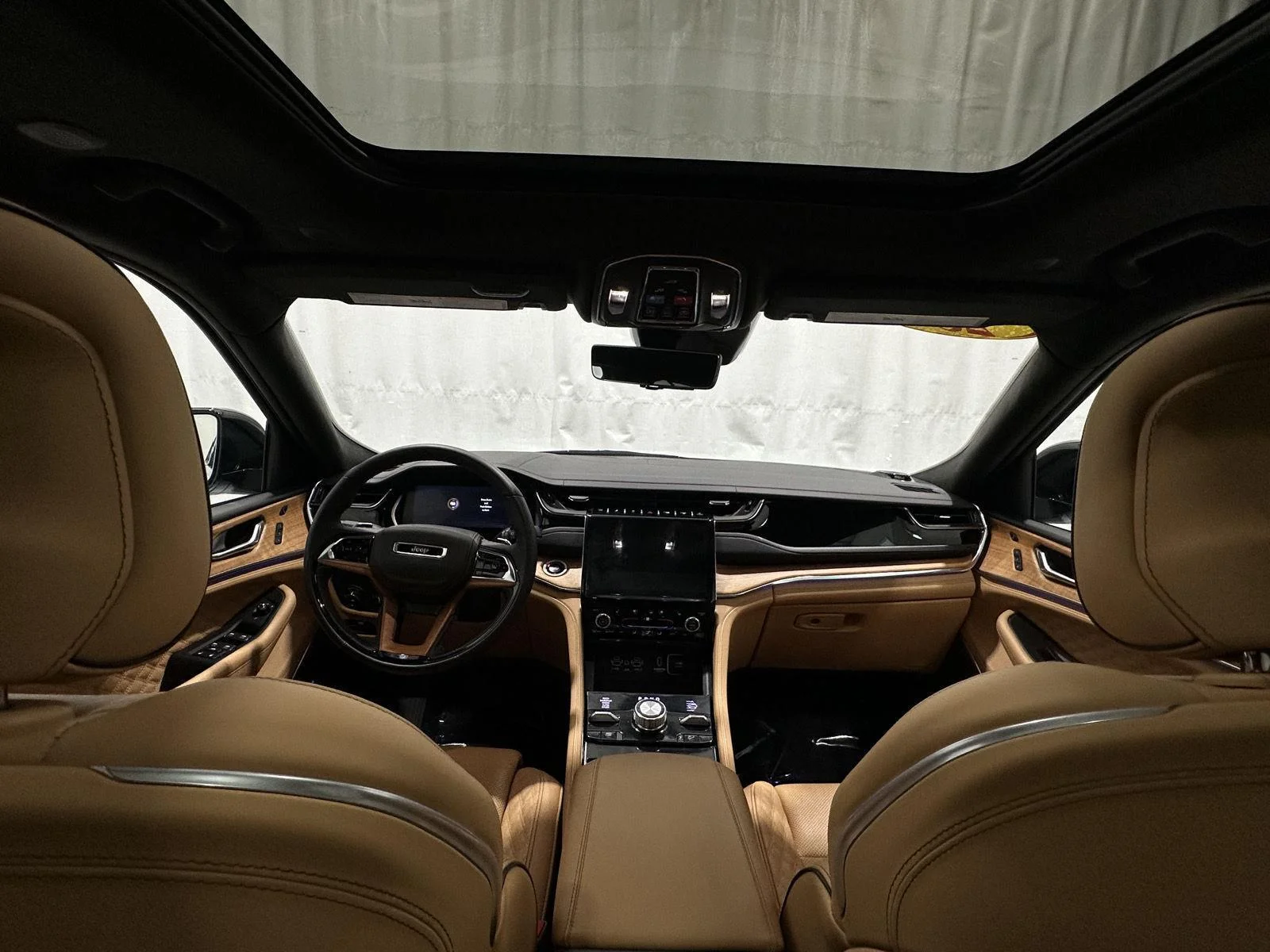 Used 2025 White Jeep Summit image 18