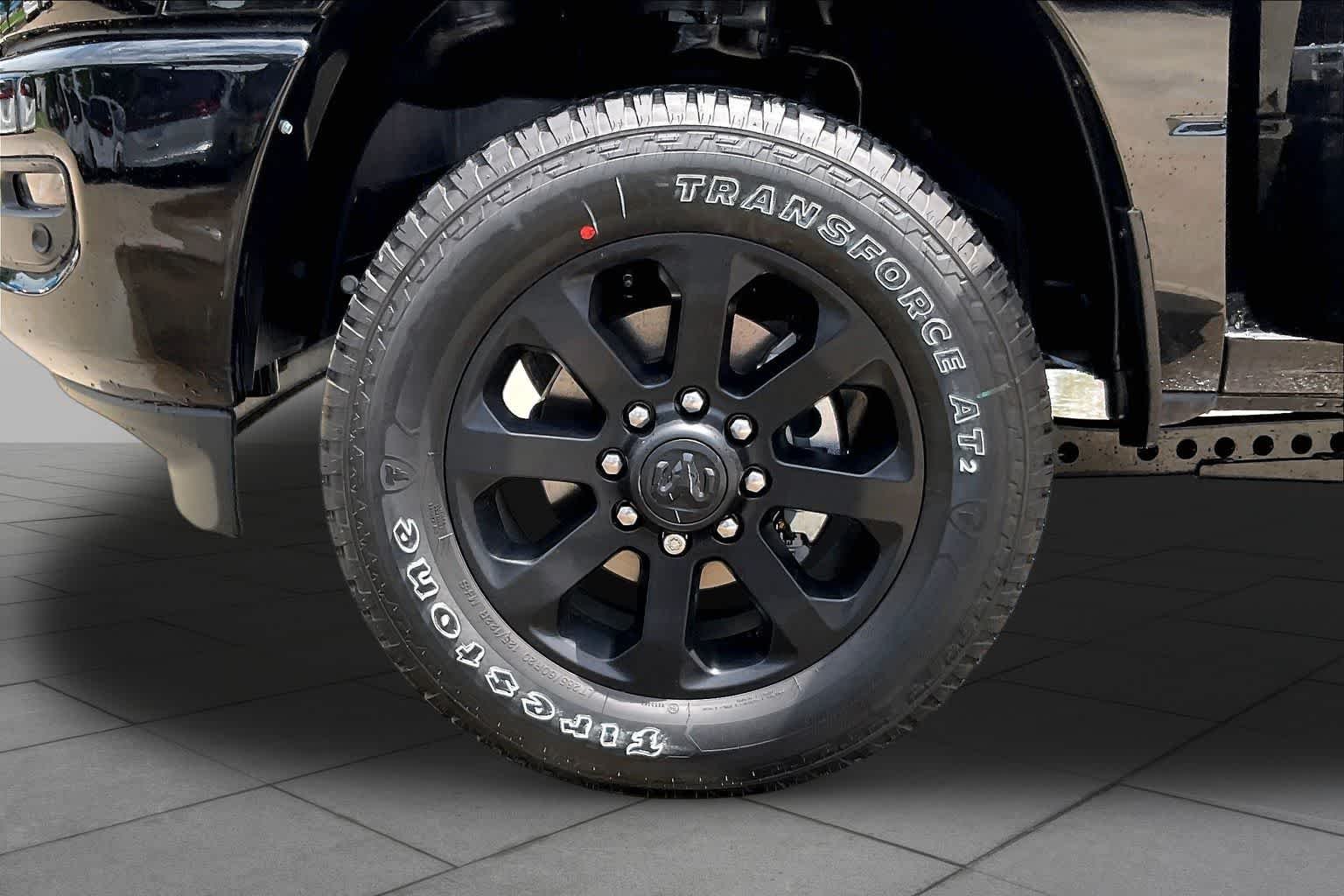 New 2026 Diamond Black Crystal Pearl-Coat Exterior Paint RAM Big Horn image 11