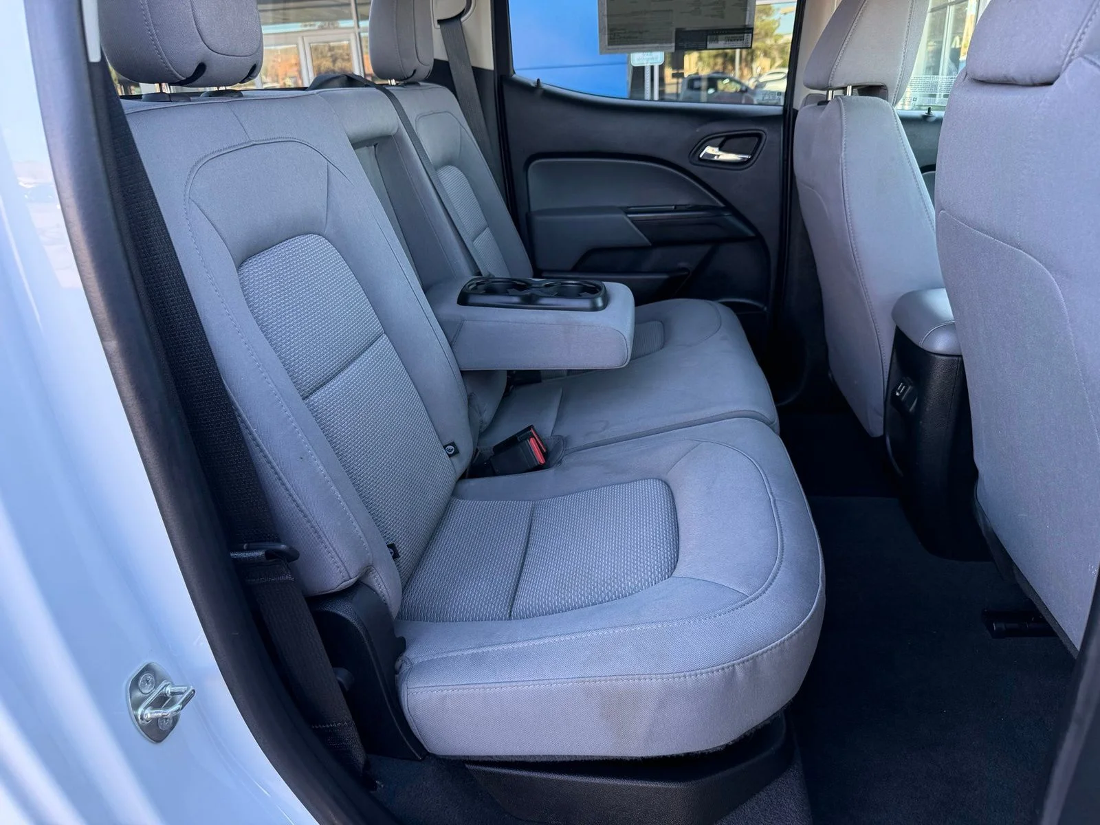 Used 2020 White Chevrolet LT image 31