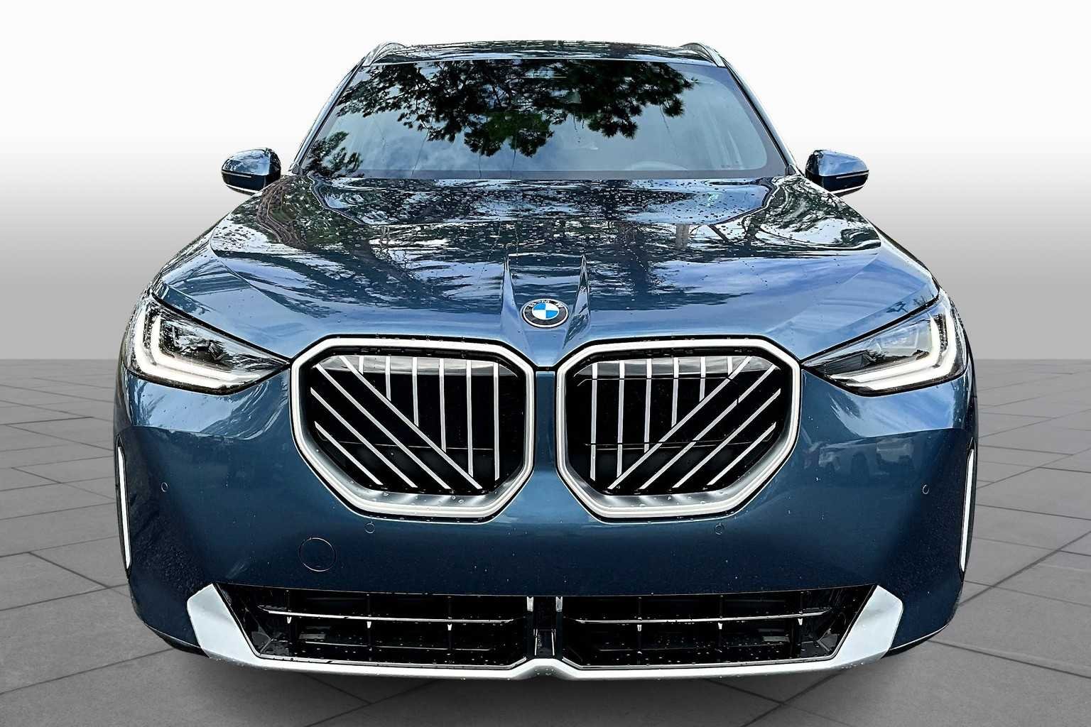 New 2026 Arctic Race Blue Metallic BMW 30 xDrive image 3