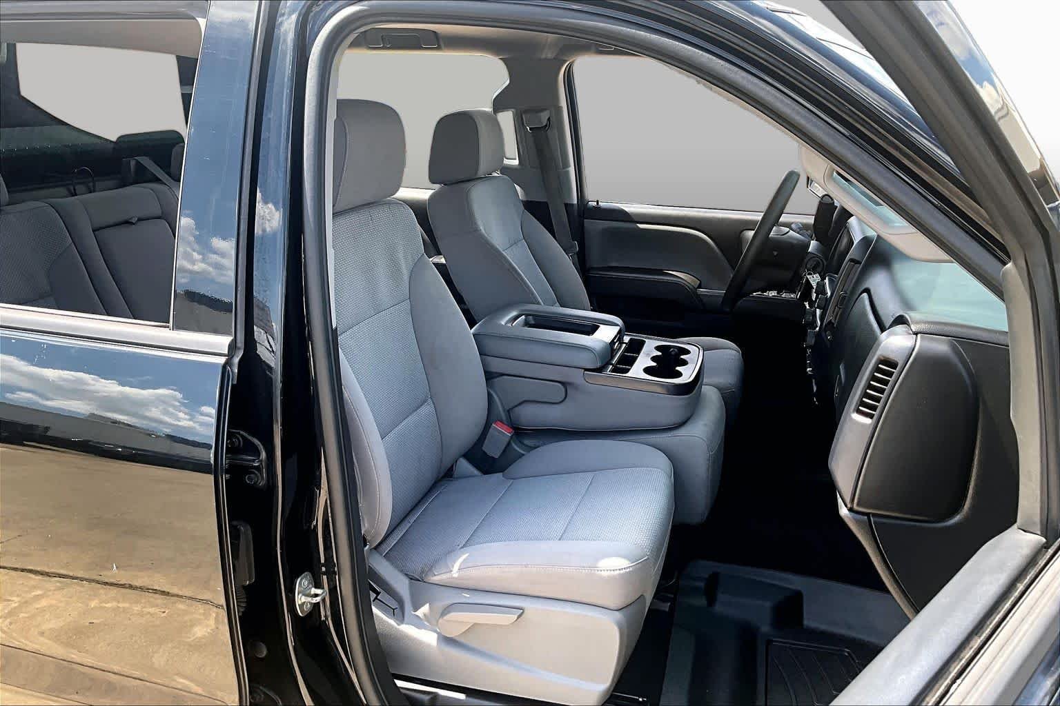 Used 2015 Black Chevrolet LS image 8