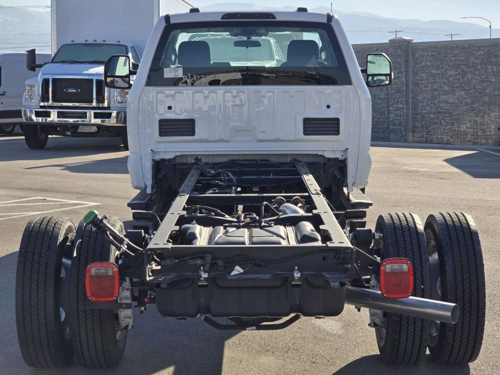 2025 Ford F-550 Super Duty Chassis Cab XL - Photo 22