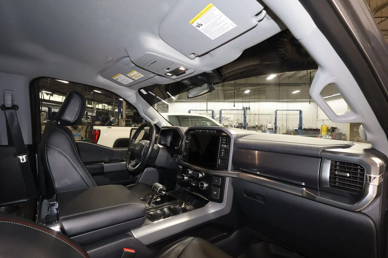 Used 2023 Gray Ford Lariat image 27