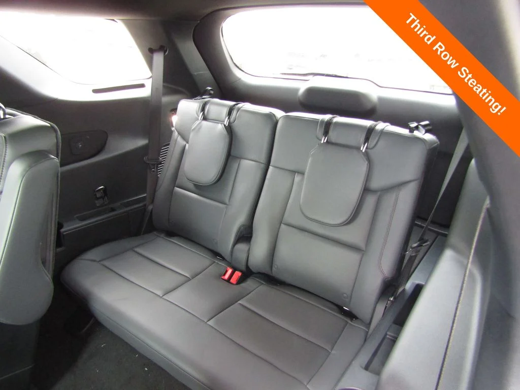 New 2027 Avalanche Gray Ford Active image 20