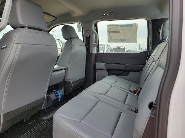 New 2026 Oxford White Ford F-250® XL image 41