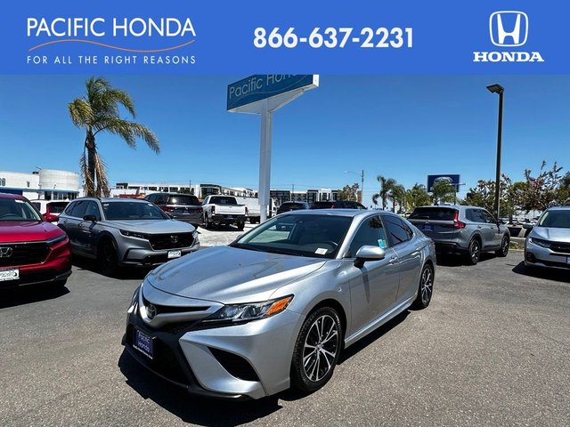 2019 Toyota Camry SE