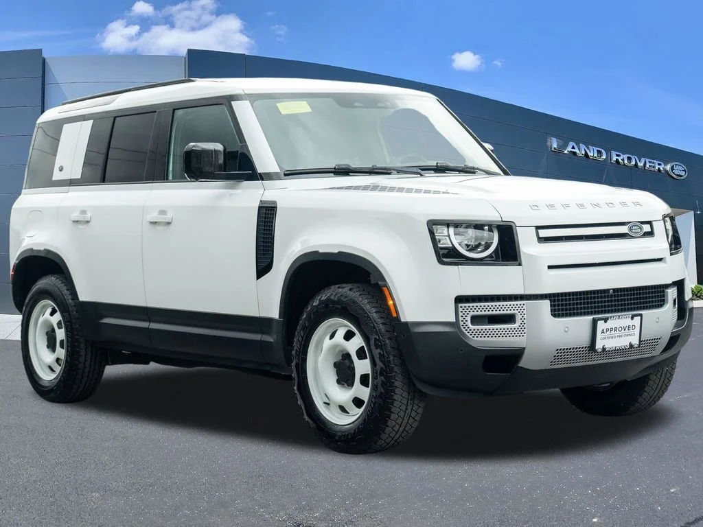 Used 2023 White Land Rover Standard image 3