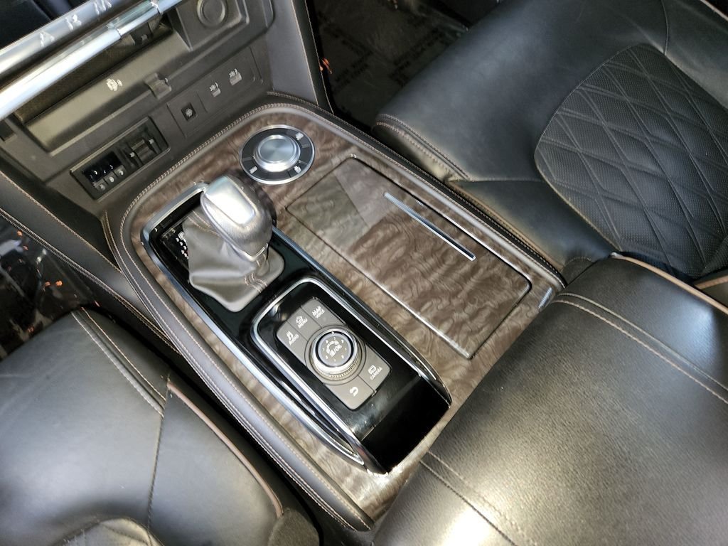 Used 2022 Red Nissan Platinum image 25