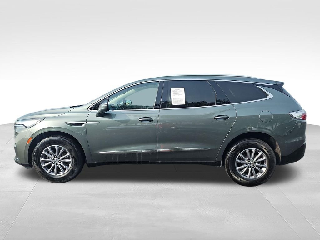Used 2023 Green Buick Essence image 2