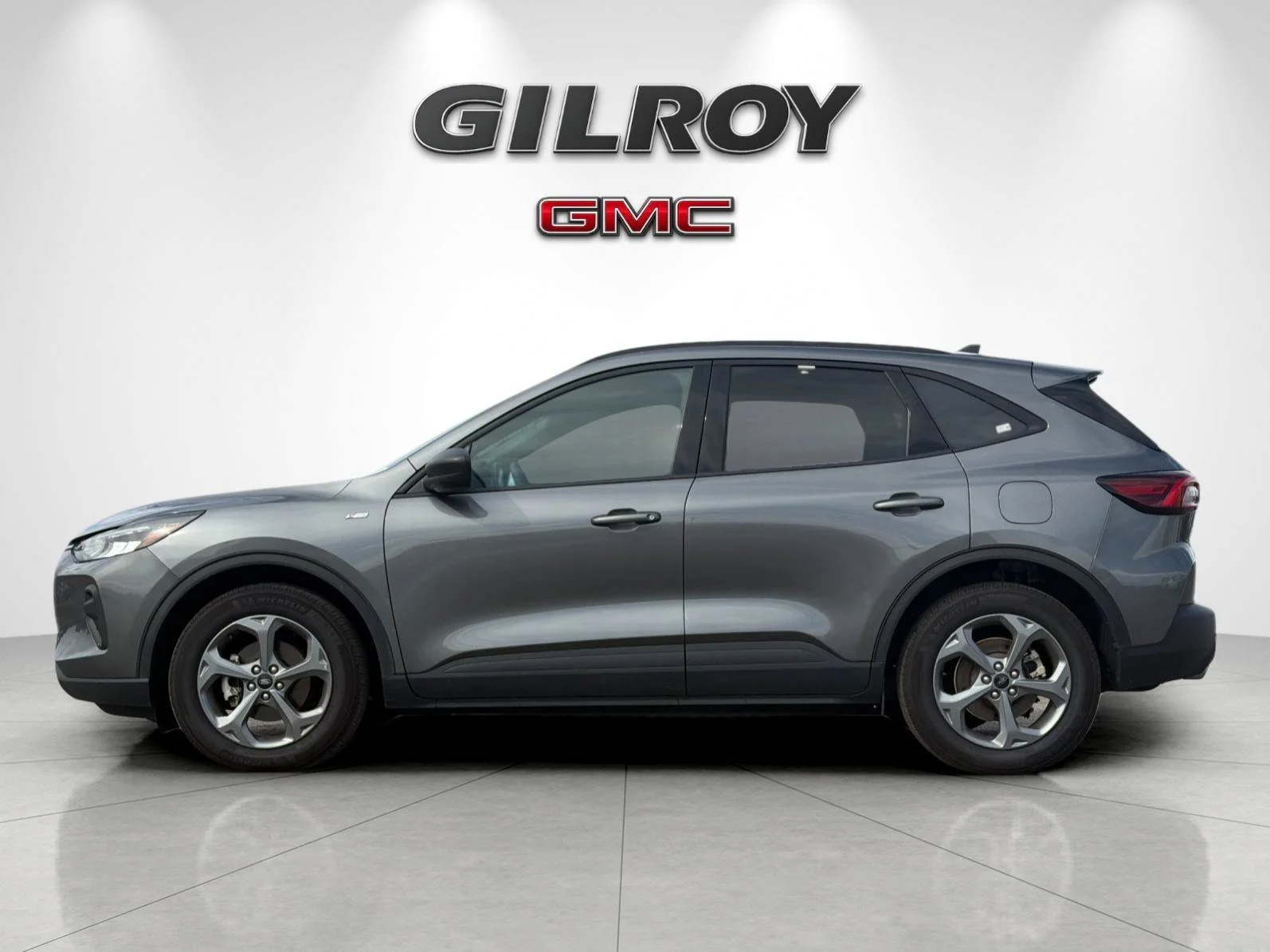 Used 2025 Gray Ford ST-Line image 6