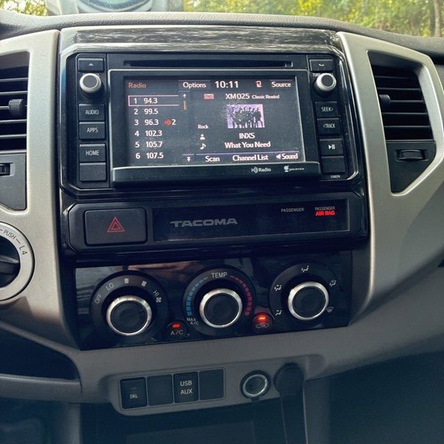 Used 2015 Silver Toyota Base image 13