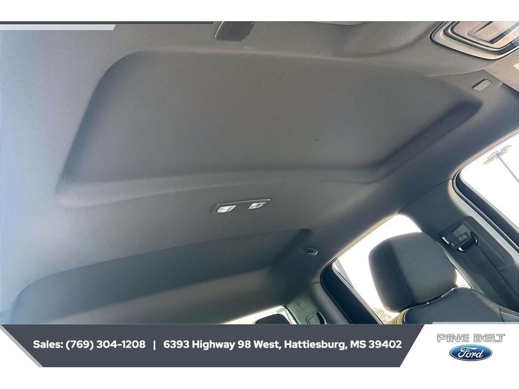Used 2024 Summit White Chevrolet Custom image 17