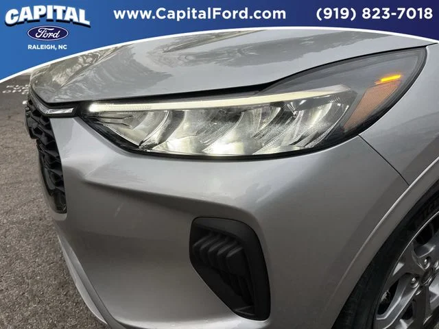 Used 2023 Silver Ford ST-Line image 11