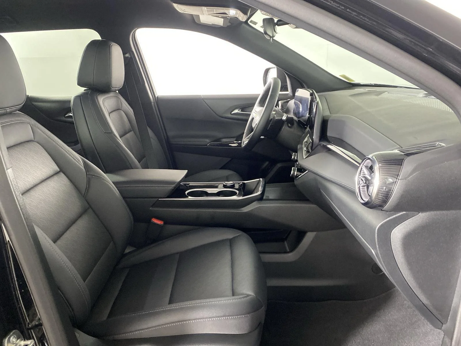 New 2026 Mosaic Black Metallic Chevrolet LT image 27