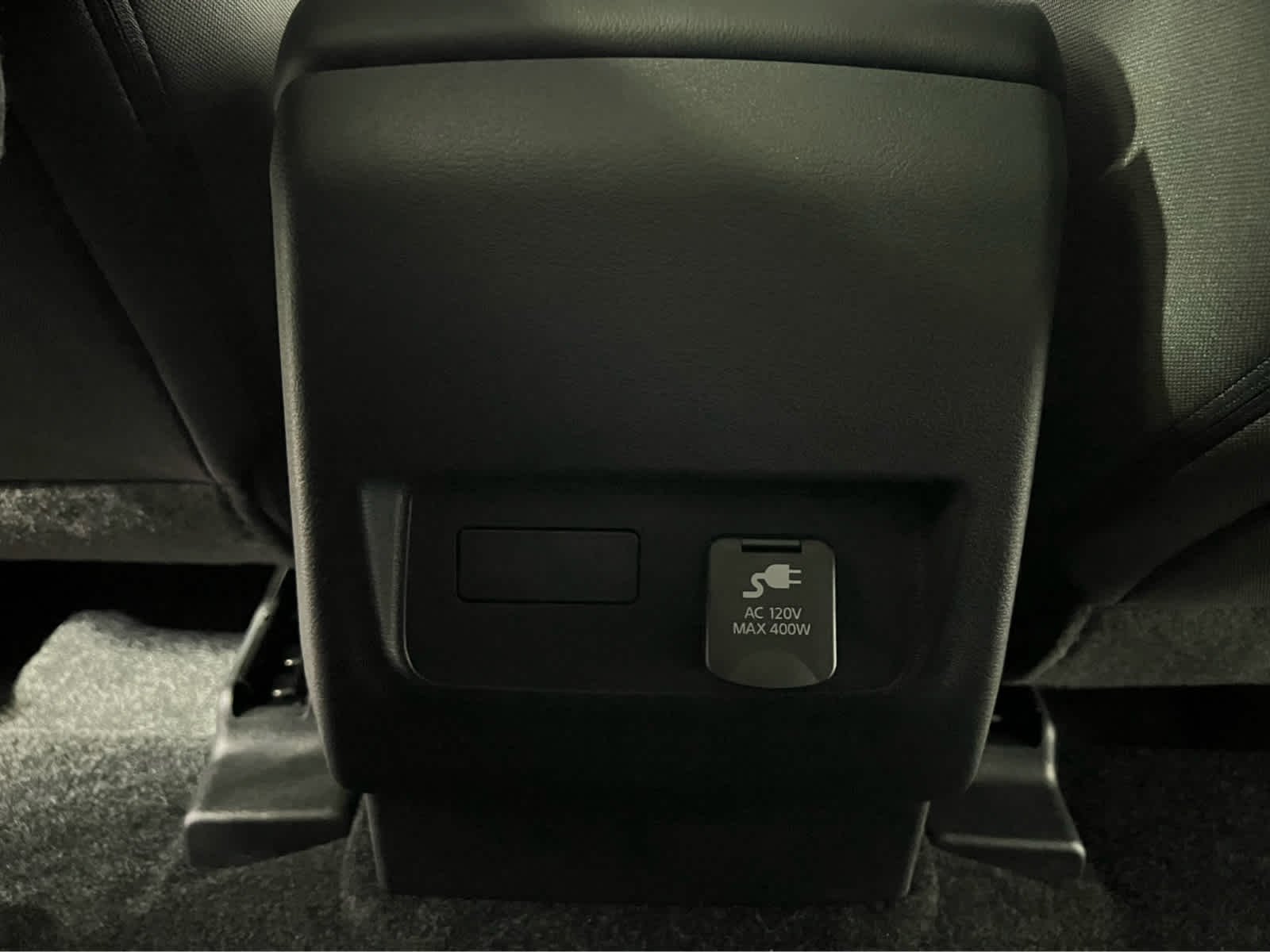 New 2026 Glacier White Nissan King Cab® S image 8