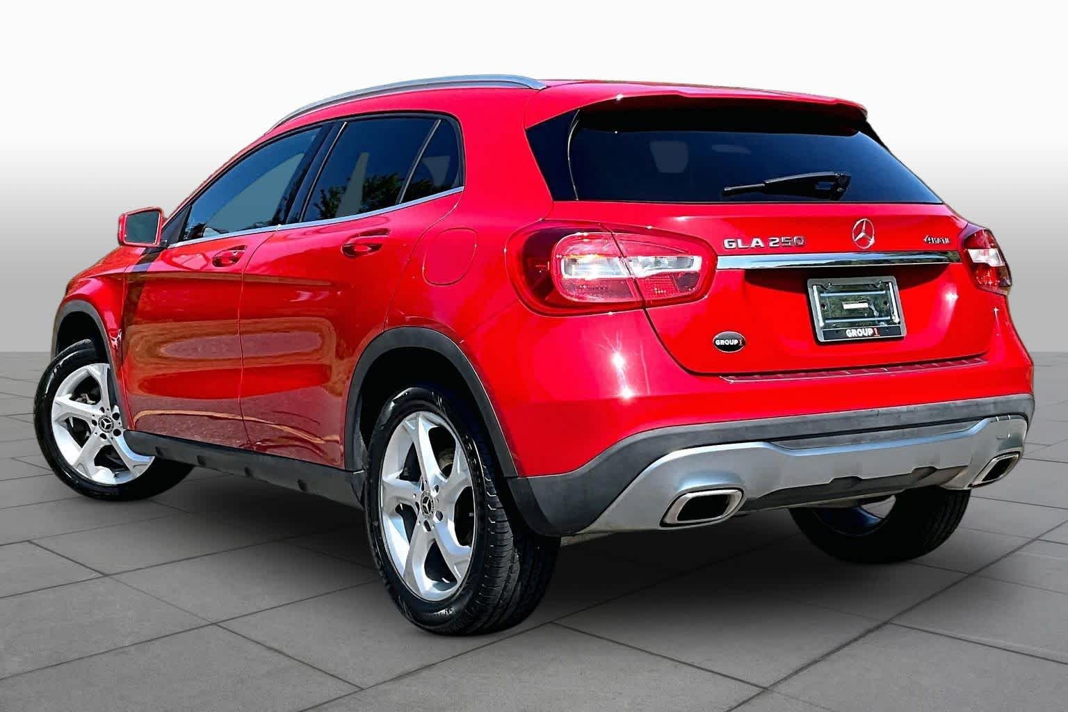 Used 2018 Jupiter Red Mercedes-Benz GLA 250 image 12