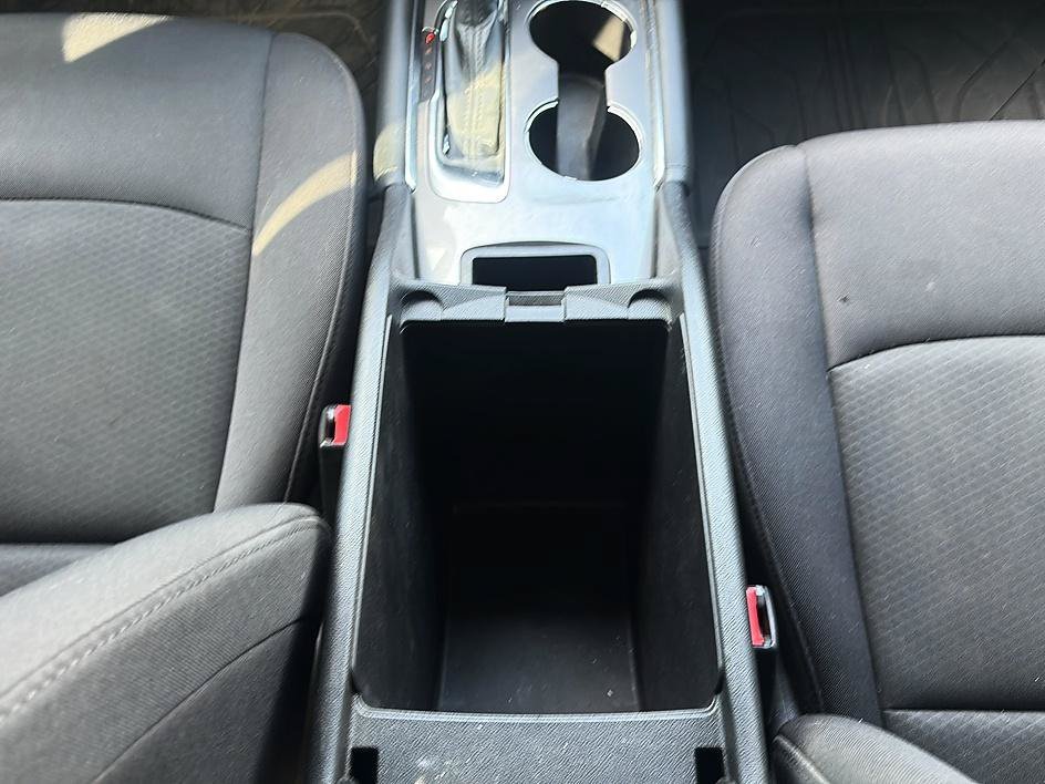 Used 2017 Summit White Chevrolet LT image 34