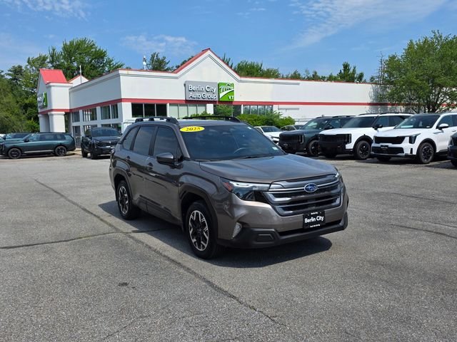 Used 2025 Bronze Metallic Subaru Premium image 32