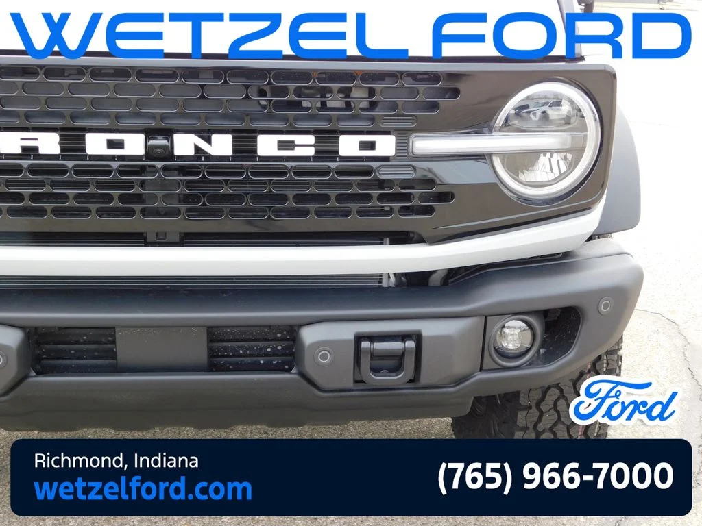 New 2026 Avalanche Gray Ford Badlands® image 9